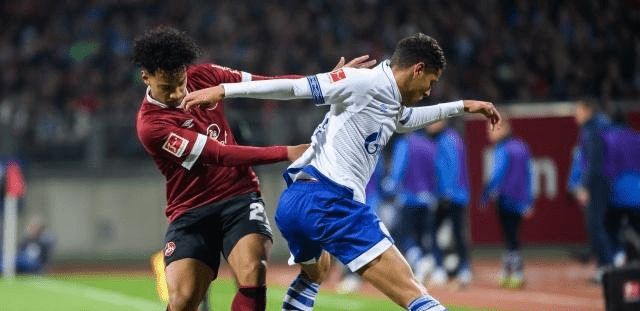 让俱乐部在 让俱乐部在