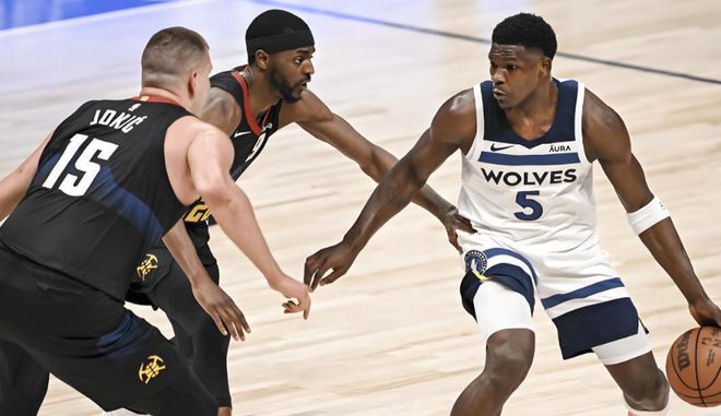 一人负责导 一人负责导